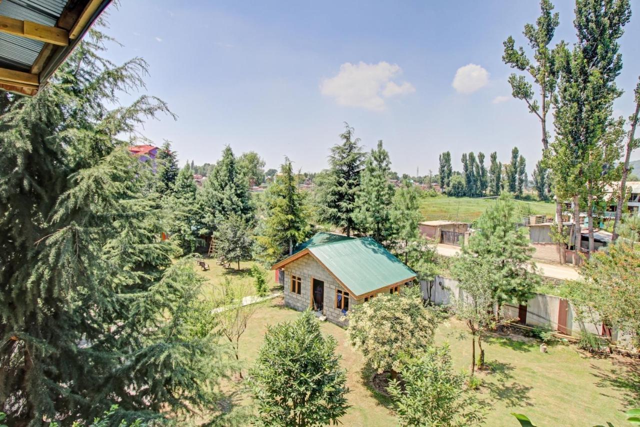 Super Oyo Capital O 91600 The Village Classic Hotel And Restaurant Srinagar  Bagian luar foto