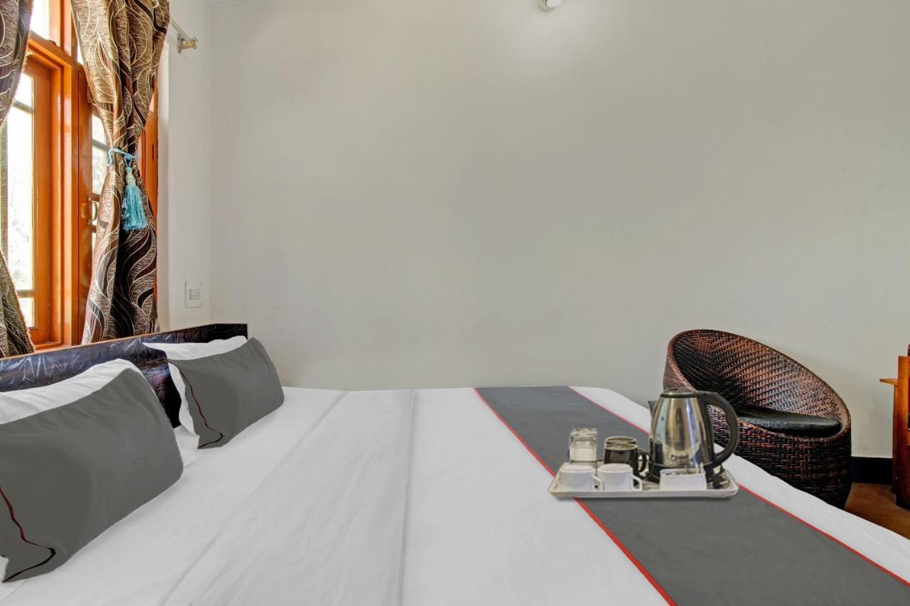 Super Oyo Capital O 91600 The Village Classic Hotel And Restaurant Srinagar  Bagian luar foto