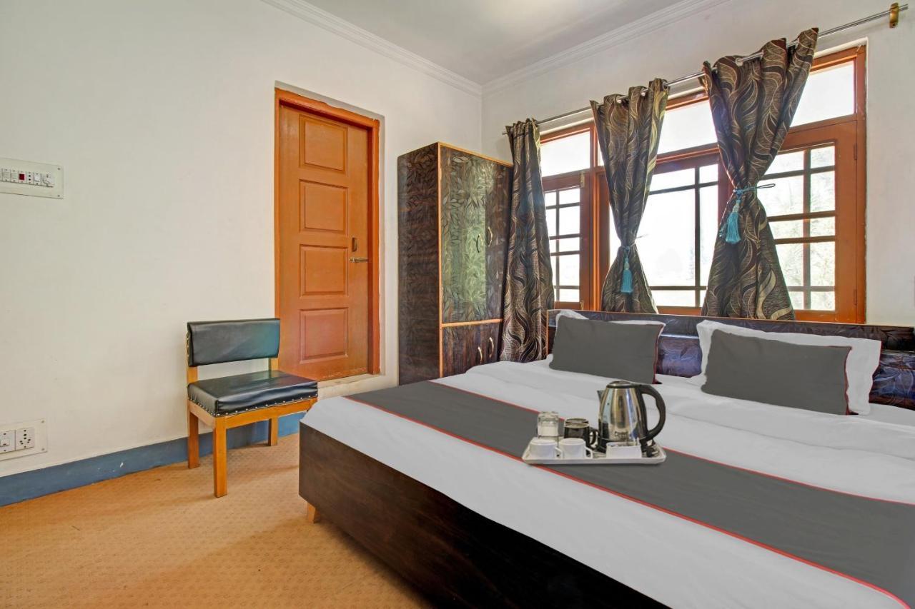 Super Oyo Capital O 91600 The Village Classic Hotel And Restaurant Srinagar  Bagian luar foto